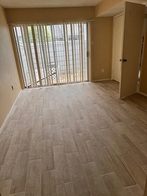 1 bed, 1.0 bath, 1000 sqft, $1,150 — Photo 4