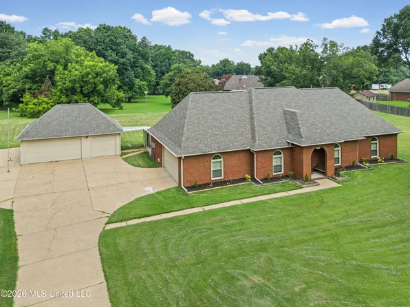 8805 Dove Hill Dr, Olive Branch, MS 38654