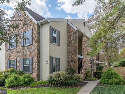 223 Valley Stream Ln, Chesterbrook, PA, 19087