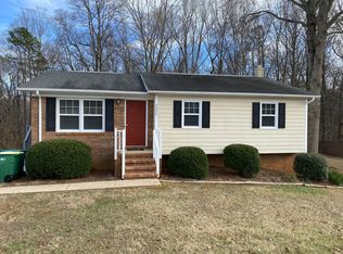 3009 Seal Dr, Pfafftown, NC 27040