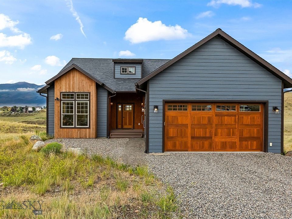 1st image of 10 Sapphire Ln