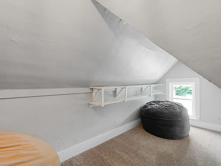 503 N William St — Photo 23
