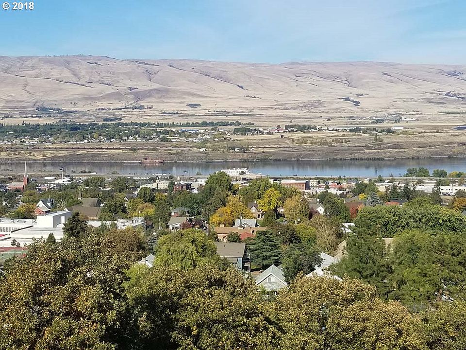 2nd image of 325 E Scenic Dr