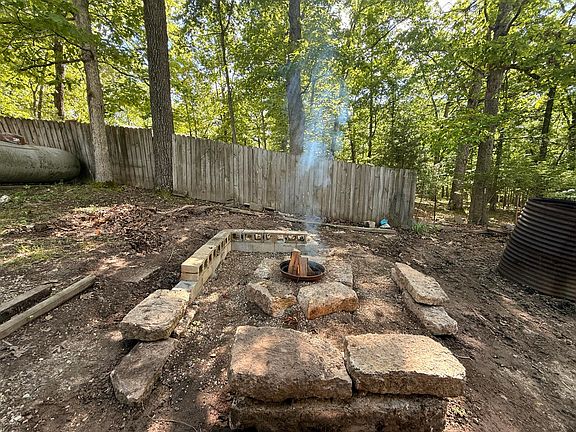 2nd image of 179 Dallas Road