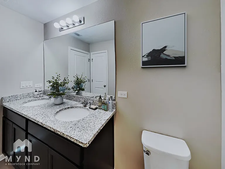 752 Henley Ct — Photo 17