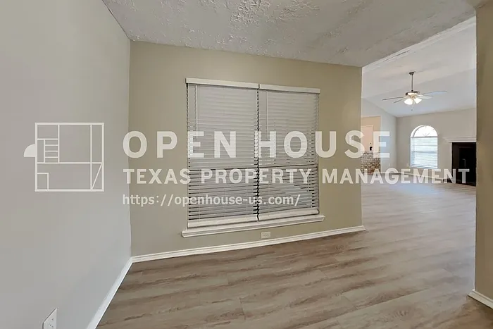 1217 Seabrook Dr — Photo 9
