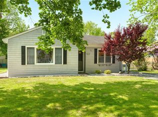 125 Rogers Ave, Barrington, RI 02806