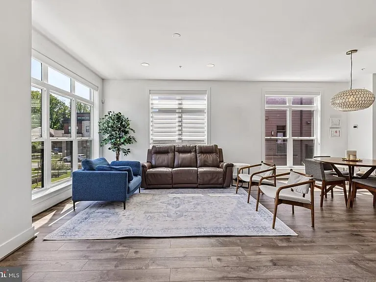 3328 Woodland Phlox St — Photo 4