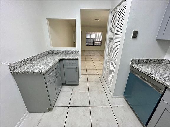 4th image of 10992 Royal Palm Blvd #6-2