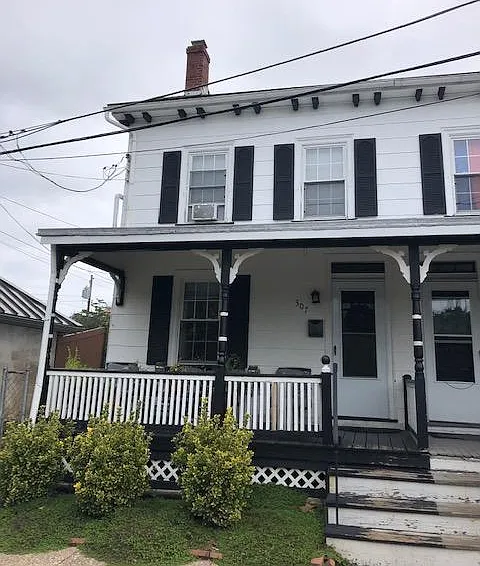 307 Buttonwood St — Photo 1