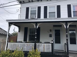 307 Buttonwood St, Phoenixville, PA 19460