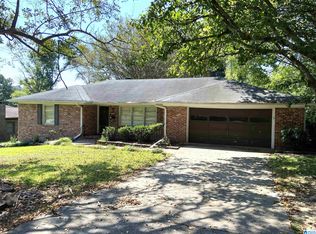2116 Pine Crest Dr, Vestavia Hills, AL 35216