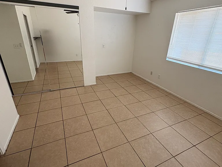 1654 W Twin Ridge Rd — Photo 7