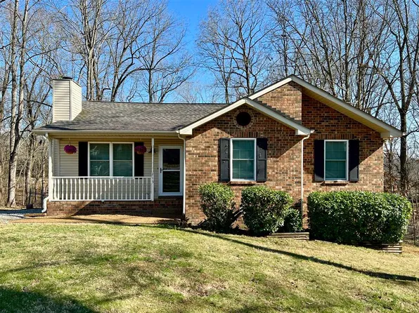 215 Robert Ave, White House, TN 37188