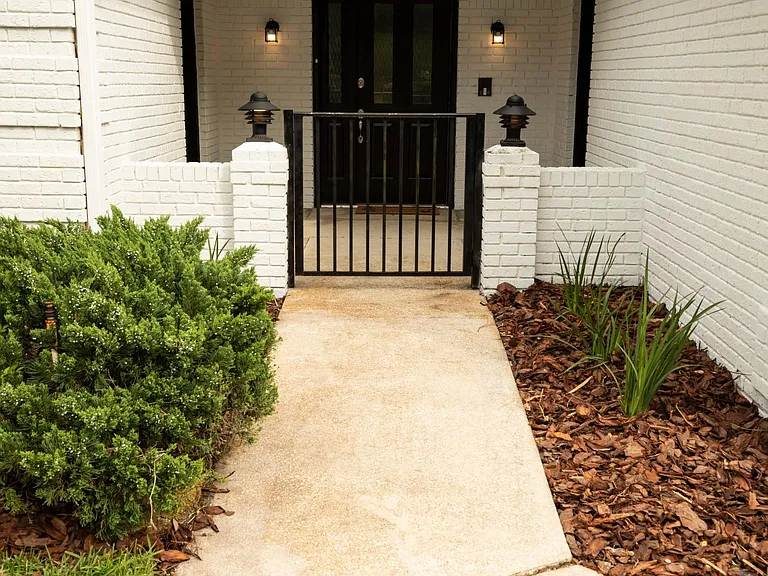 713 Chesswood Ct — Photo 10