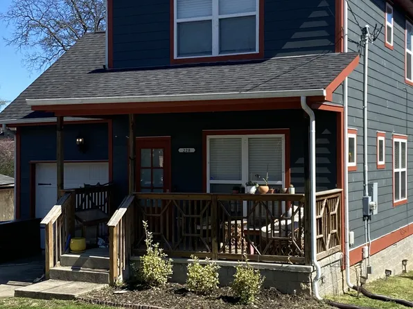 228 Hadleys Bend Blvd, Old Hickory, TN 37138