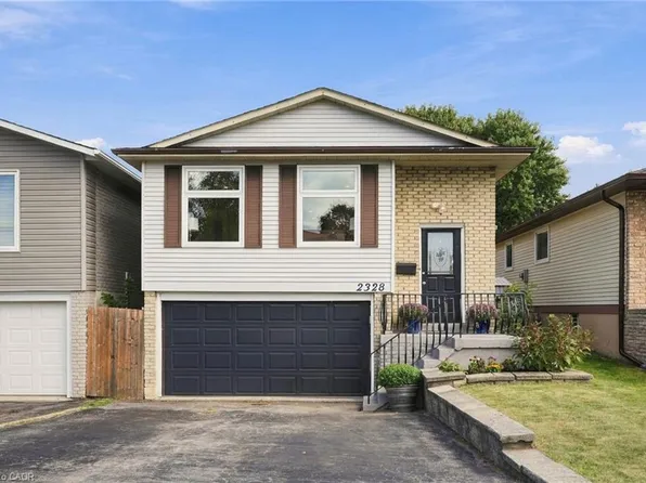 2328 Malcolm Cres, Burlington, ON L7P 4H4