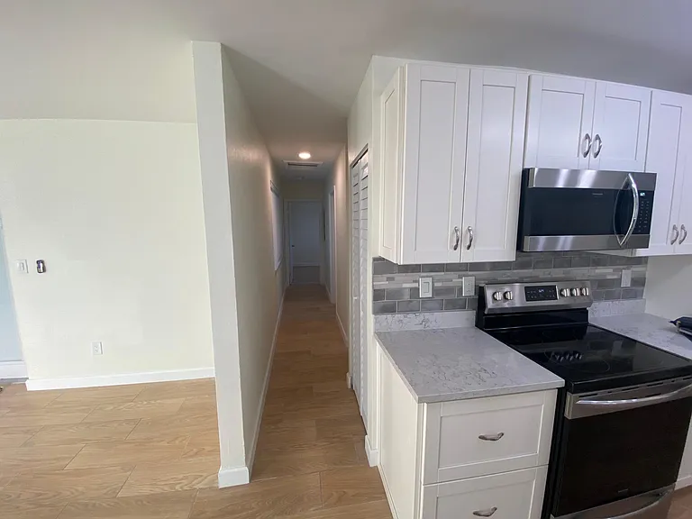 7781 Sheridan St — Photo 7