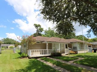 4642 Lawndale Ave, Groves, TX 77619