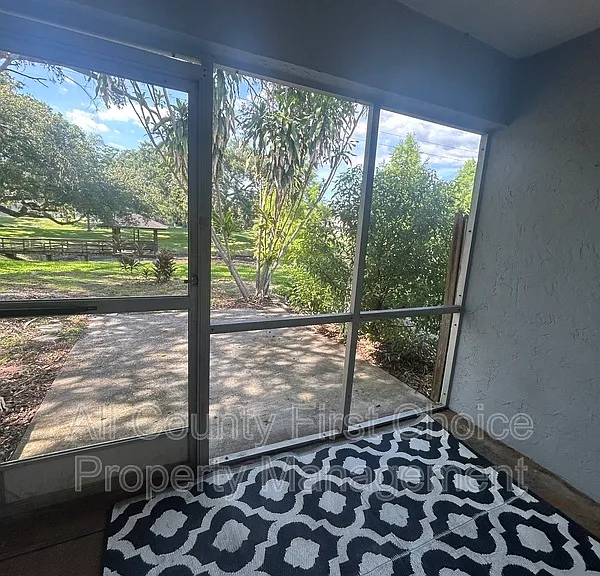 313 Bay Pl — Photo 21