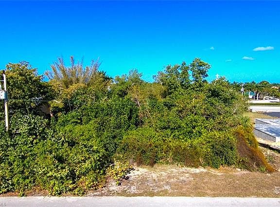 2nd image of 1774 Dogwood Dr