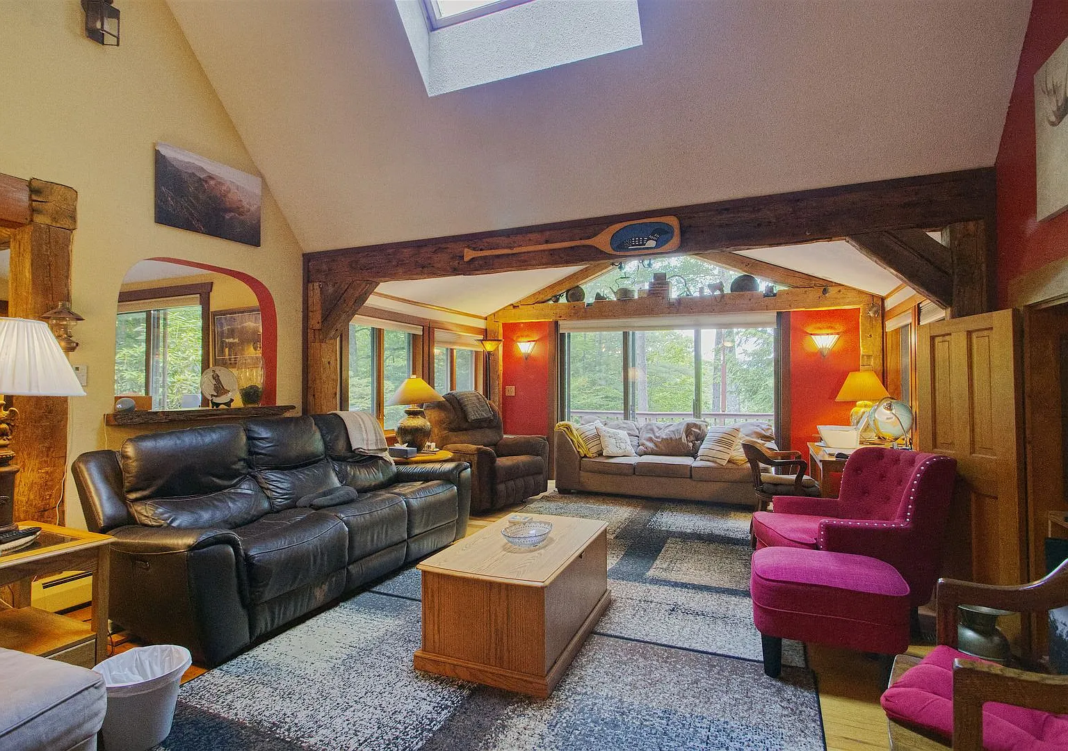 Furnished Private 3 Bed Winter *Seasonal Rental* - 6 Month Term Available 11/1/26 - $2995/Mo — Photo 1
