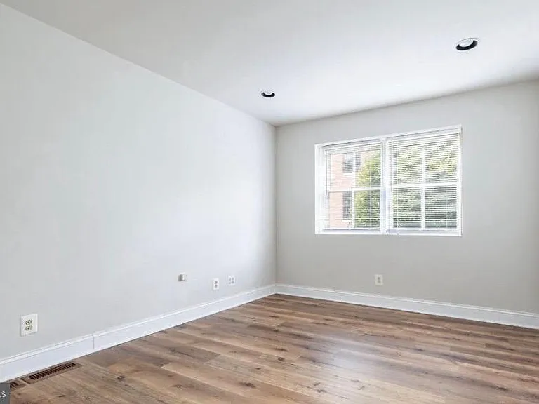 4338 Cresson St #1 — Photo 10
