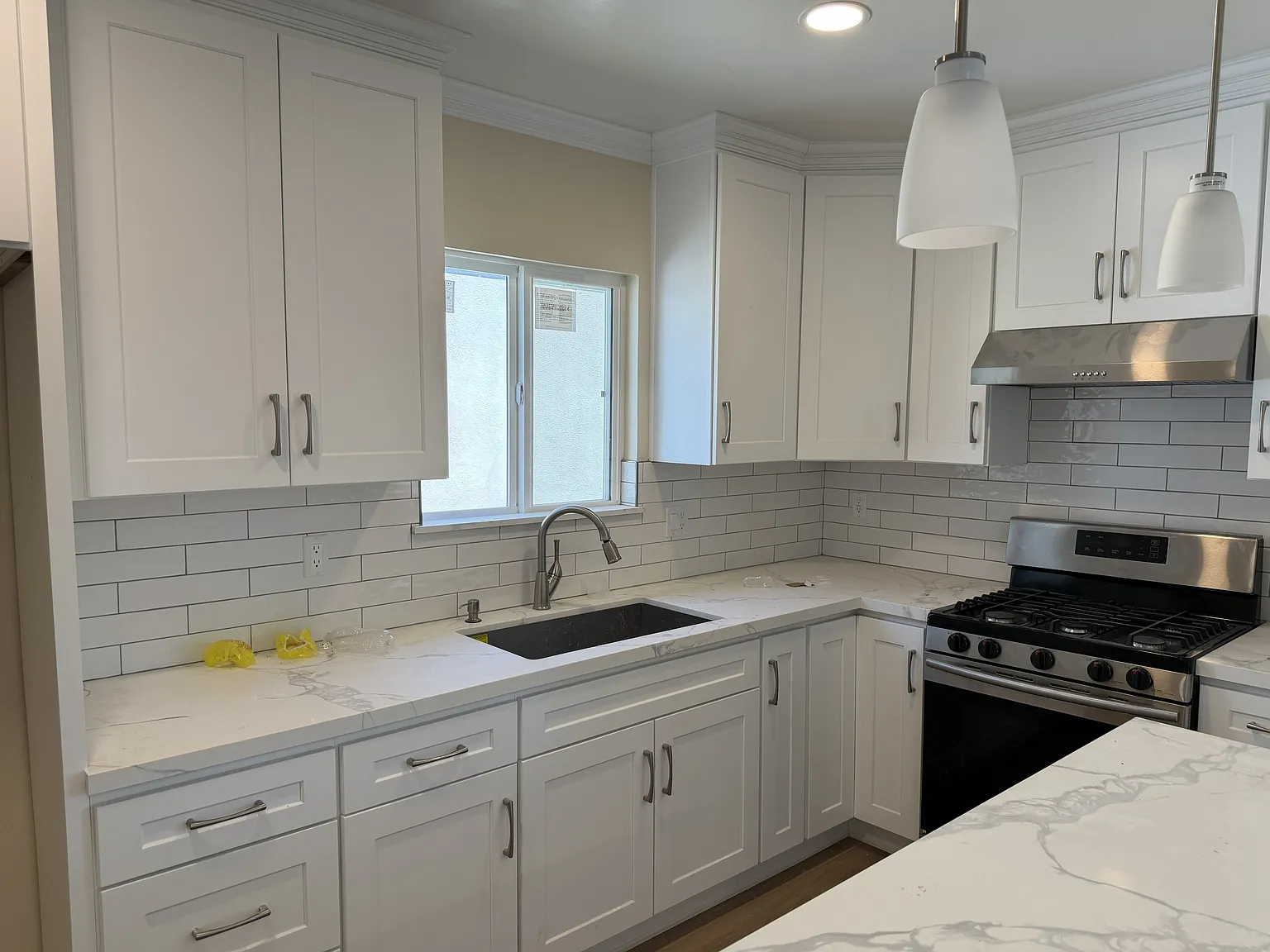 1 bed, 505 sqft, $2,400 — Photo 3
