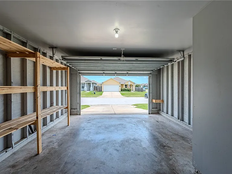 7433 Kolda Dr — Photo 29