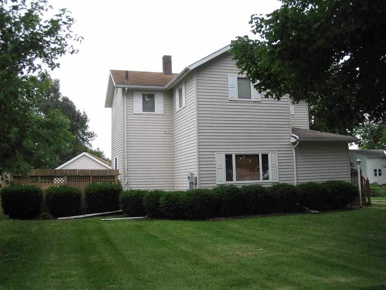 261 S Division St, Woodhull, IL 61490 Zillow