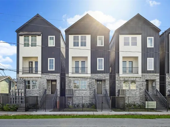 1020 W 15th 1/2 Street #C, Houston, TX 77008