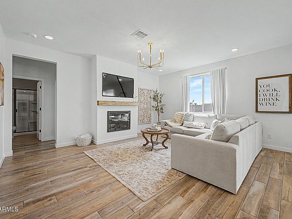5th image of 3530 S 181st Avenue