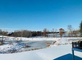 9928 8th St N, Lake Elmo, MN 55042