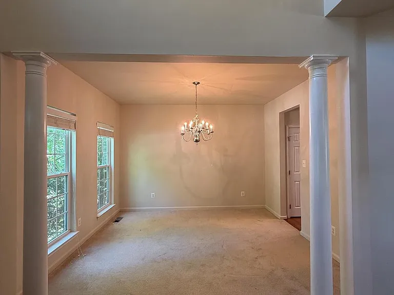 12489 Pfitzner Ct — Photo 4