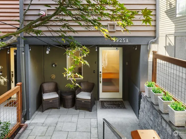 5925 California Avenue SW #A, Seattle, WA 98136