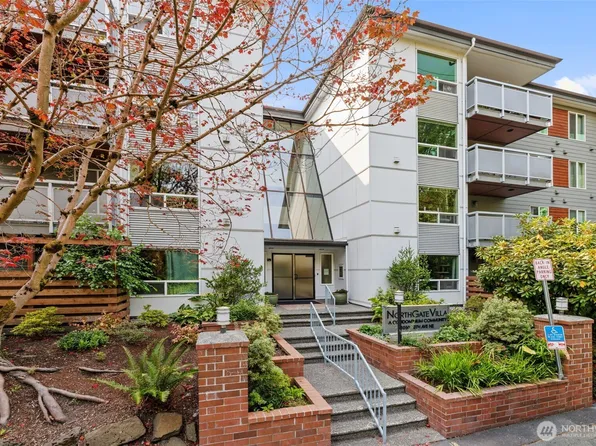 10501 8th Avenue NE #209, Seattle, WA 98125