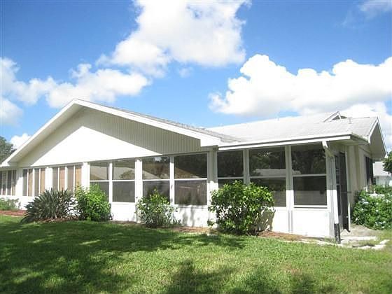 1st image of 314 Gloucester Blvd