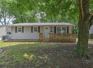 3918 N Newcastle Dr, Decatur, IL 62526