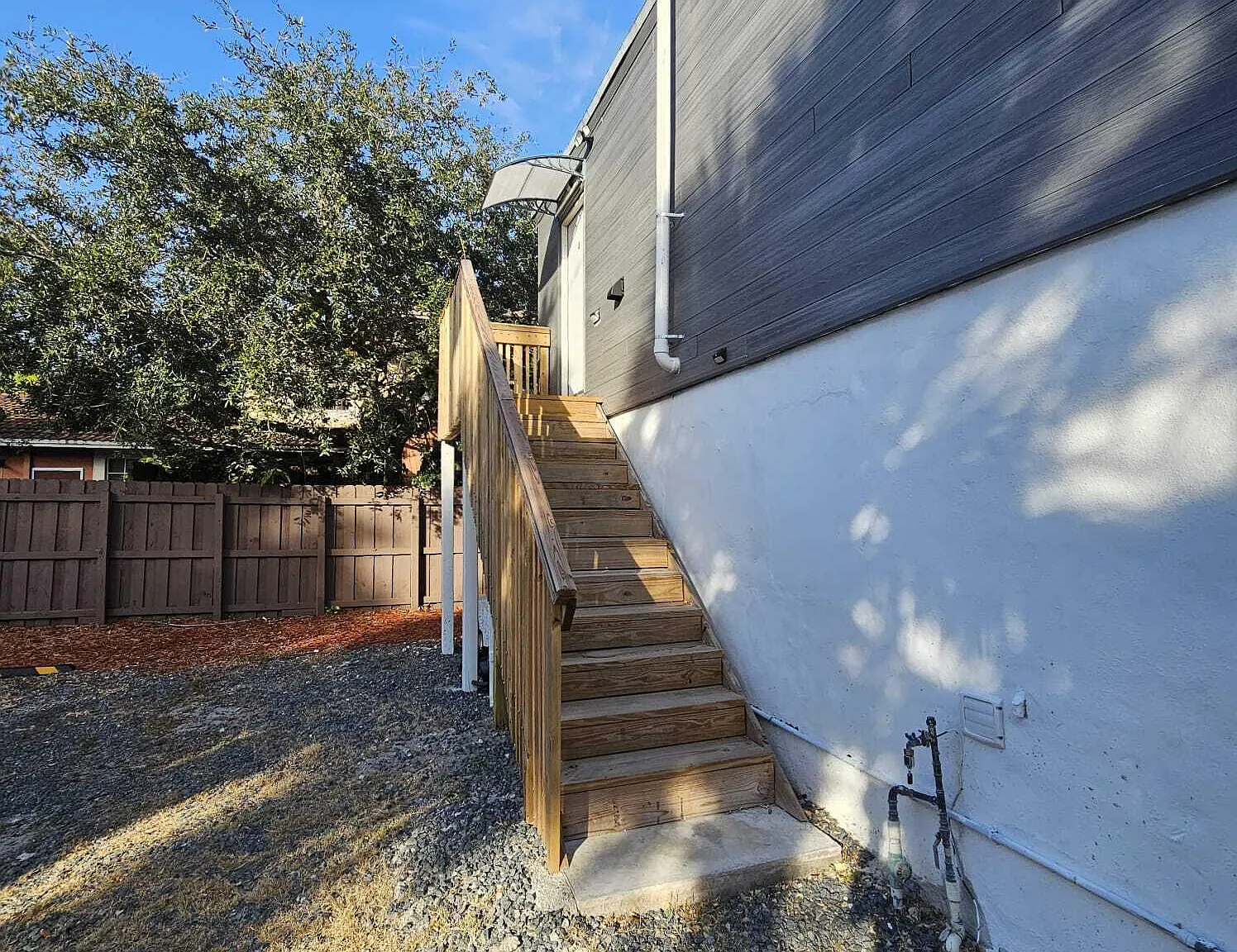2 bed, 1.0 bath, 1158 sqft, $2,100 — Photo 1