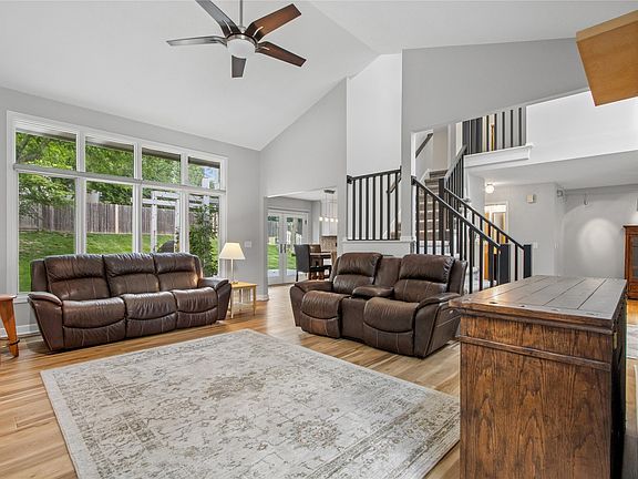 4th image of 5757 Beechtree Dr