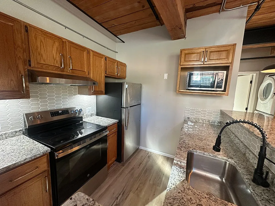 101F4 Whiting St #4F