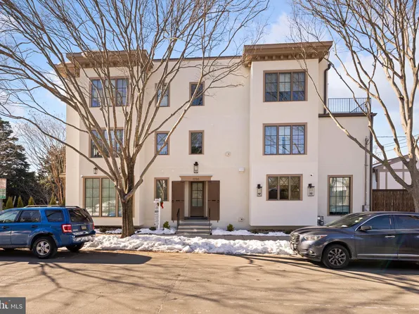 1700 36th St NW, Washington, DC 20007