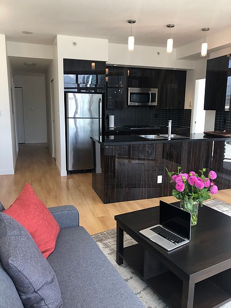 Vancouver Apartment for rent - 2 Bedrooms — photo 3