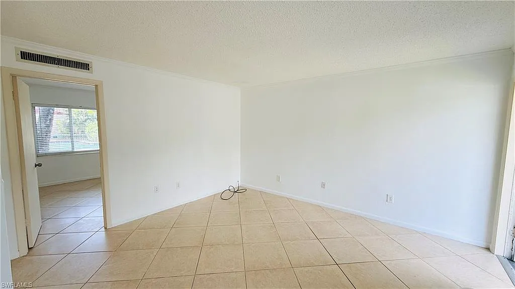 1 bed, 1.0 bath, 520 sqft, $1,400 — Photo 2