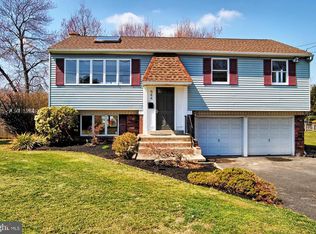 944 Ramsay Rd, Warminster, PA 18974