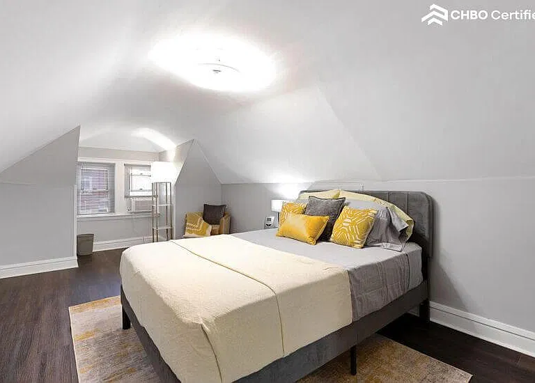 Spacious Queen Bedroom