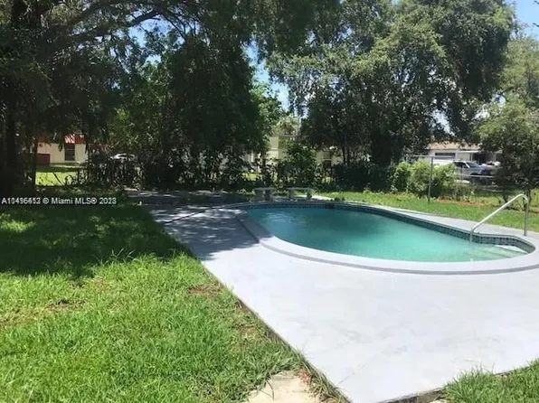 286 NW 57th St, Miami, FL 33127