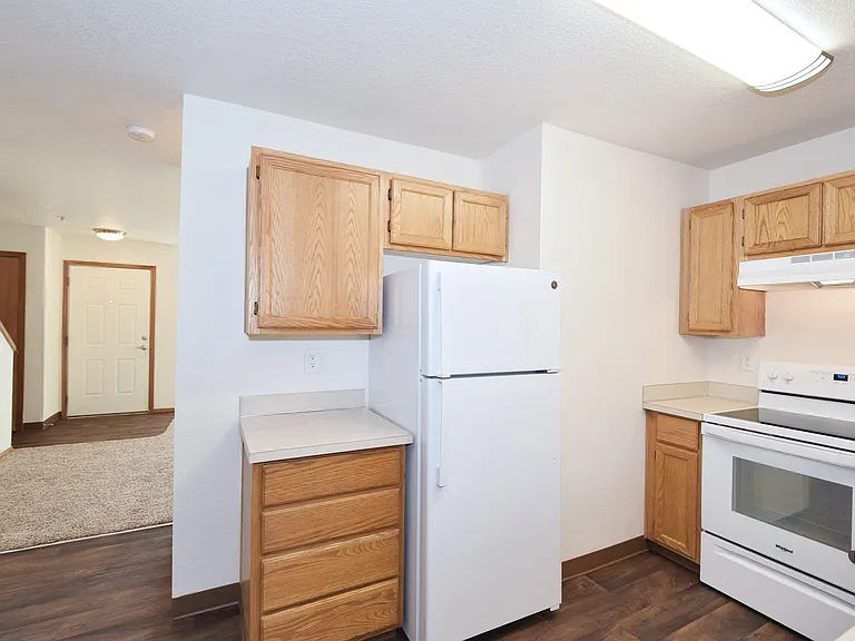 Pleasant Ridge Apartments — Photo 14