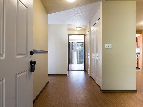 4th image of 1457 NE Kathryn St
