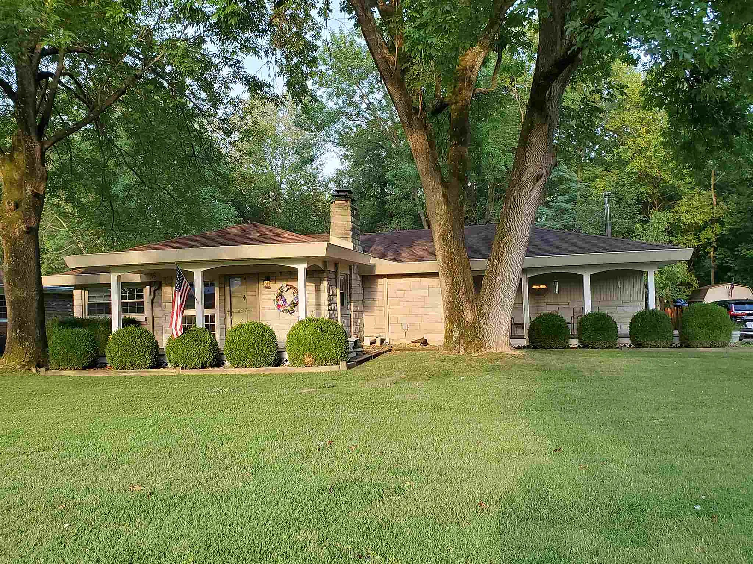2611 Glenn Ave photo 1